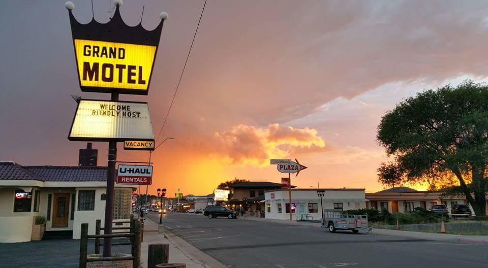 Grand Motel Williams Luaran gambar